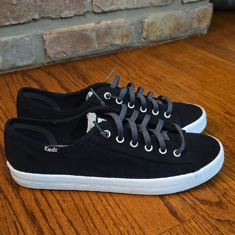 Keds Women's Size 8  Black Suede Style Dark Gray Laces Sneakers